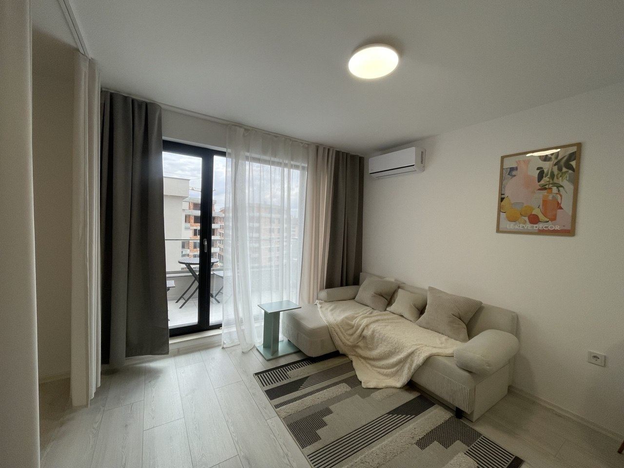 Przytulny i funkcjonalny apartament z jedną sypialnią w sercu Starego Miasta Pomorie