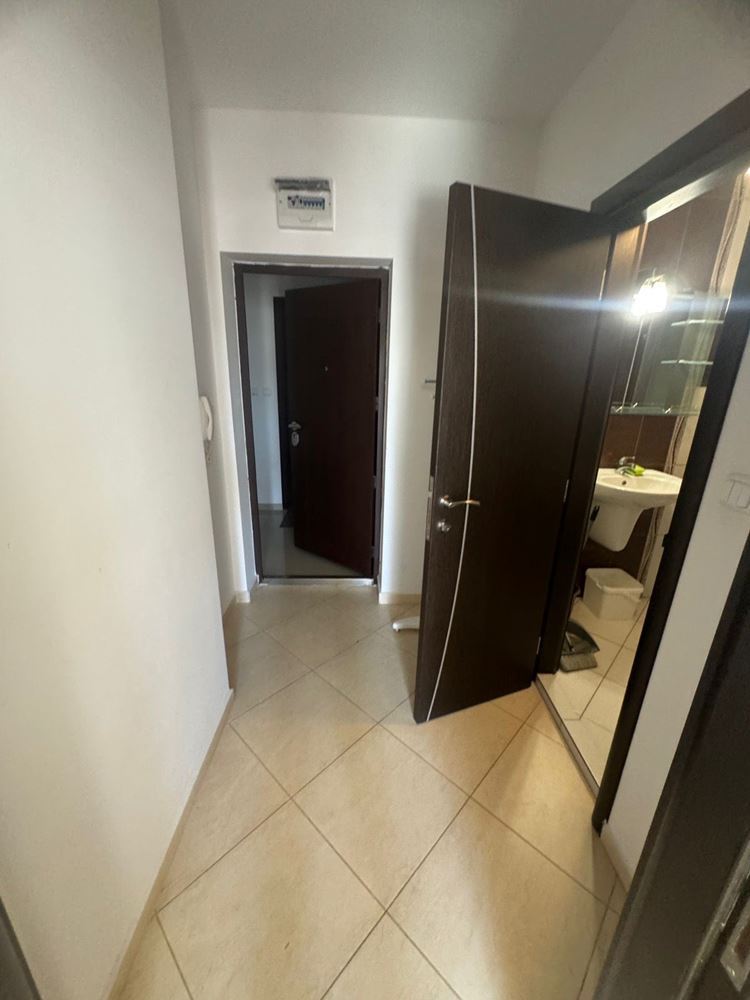 Przytulna w pełni umeblowana kawalerka 300 m od morza w Pomorie – doskonała inwestycja i nieruchomość wakacyjna