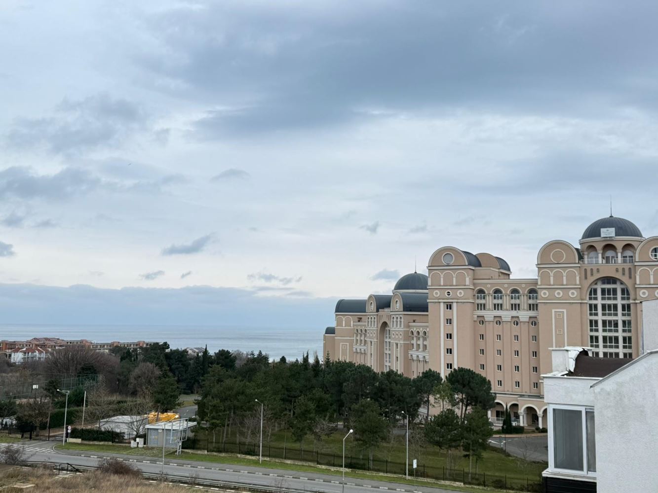 Dwupokojowy apartament z panoramą morza w Sveti Vlas – doskonała inwestycja w gotową nieruchomość