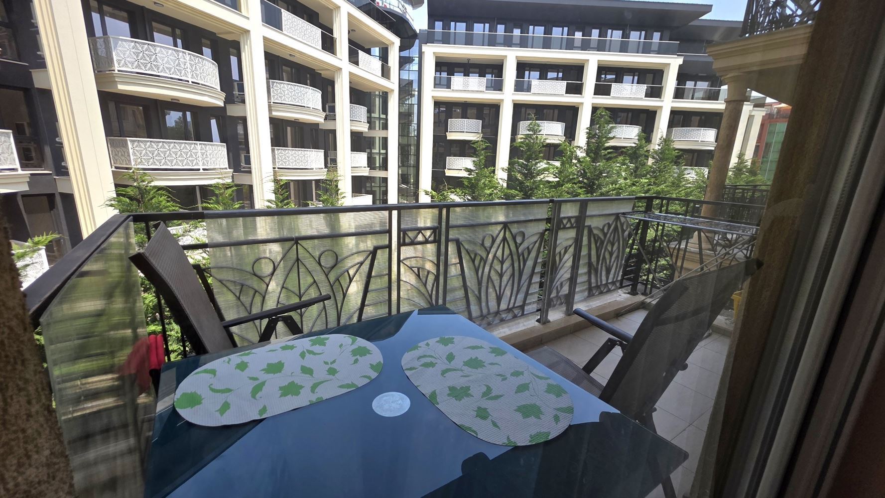 Apartament z jedną sypialnią w otoczeniu zieleni i komfortu w Słonecznym Brzegu – doskonała inwestycja i przytulny dom wakacyjny