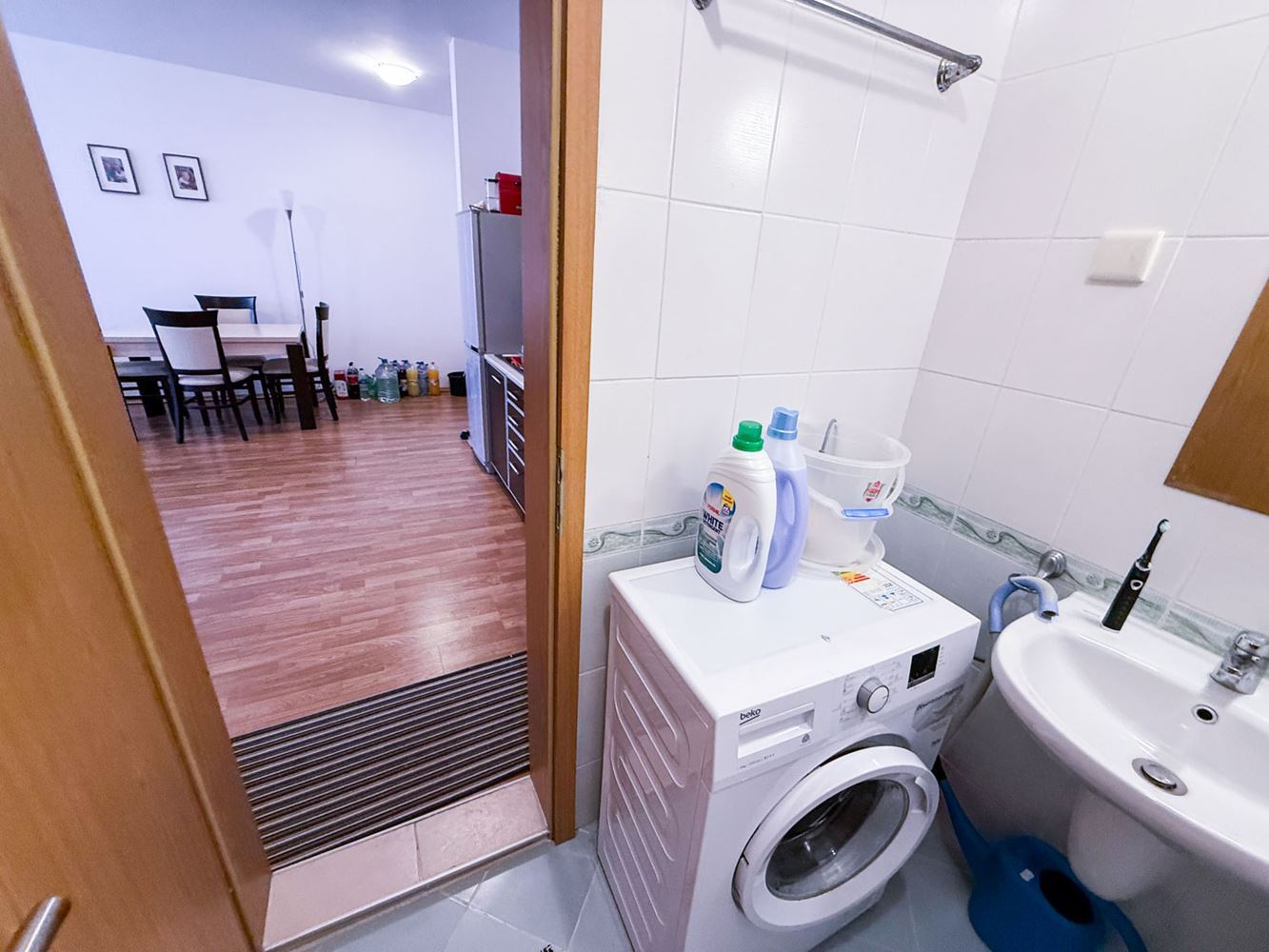 Przestronne mieszkanie z jedną sypialnią, prywatnym ogródkiem i dużą werandą w kompleksie w pobliżu Aheloy
