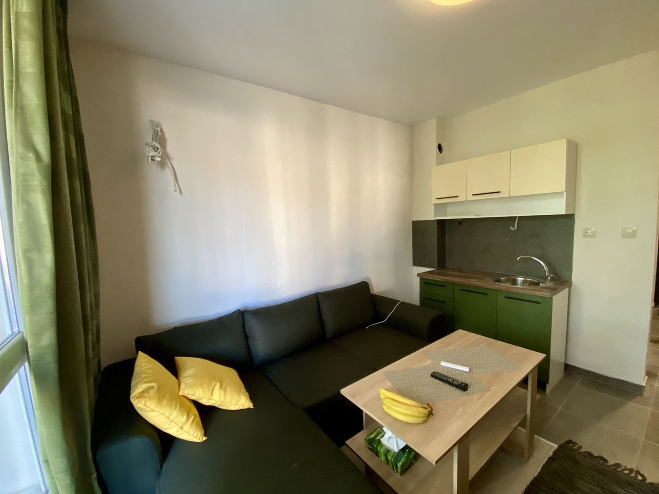 Umeblowane studio bez opłaty za utrzymanie w Słonecznym Brzegu – spokojna okolica i plaża w odległości spaceru