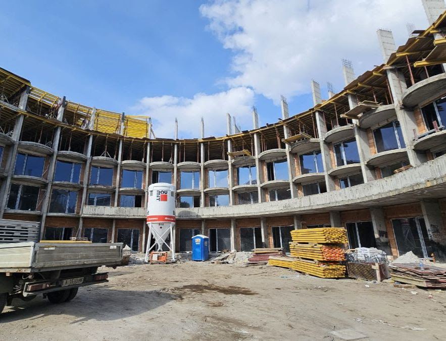 Apartament z dwiema sypialniami bez opłat eksploatacyjnych - nowy budynek na Słonecznym Brzegu