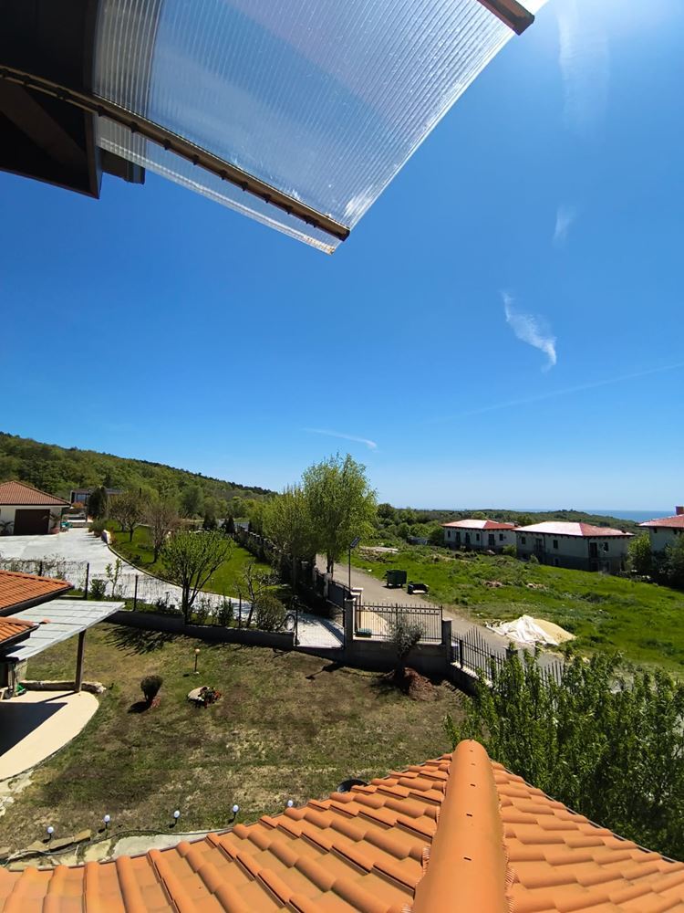 Odnowione mieszkanie dwupokojowe z panoramicznym widokiem w nowoczesnym kompleksie blisko Słonecznego Brzegu