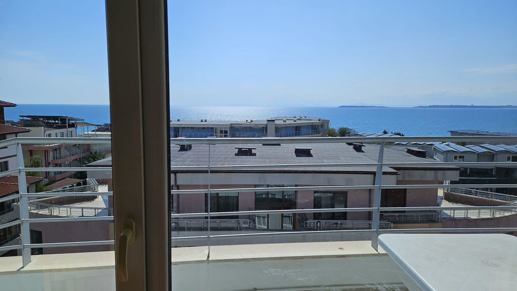 Mieszkanie z jedną sypialnią i panoramicznym widokiem na morze w Sveti Vlas