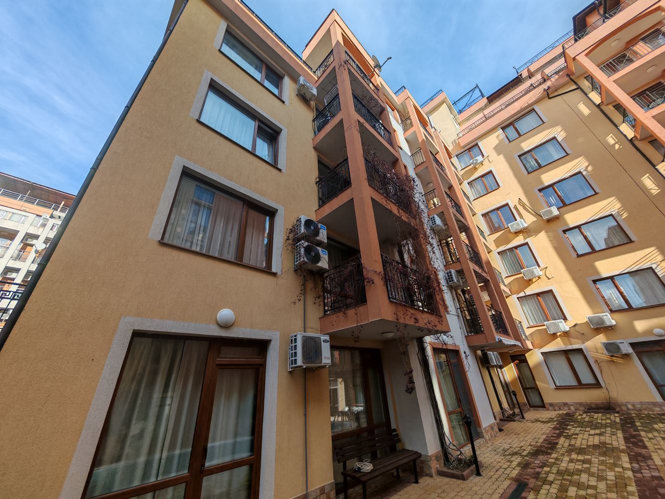 Apartament z dwiema sypialniami w Sveti Vlas z doskonałymi udogodnieniami w zamkniętym kompleksie