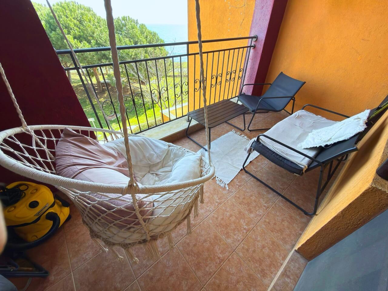 Przestronne mieszkanie z dwoma sypialniami na pierwszej linii w Aheloy – komfort, luksus i wygoda dla całej rodziny