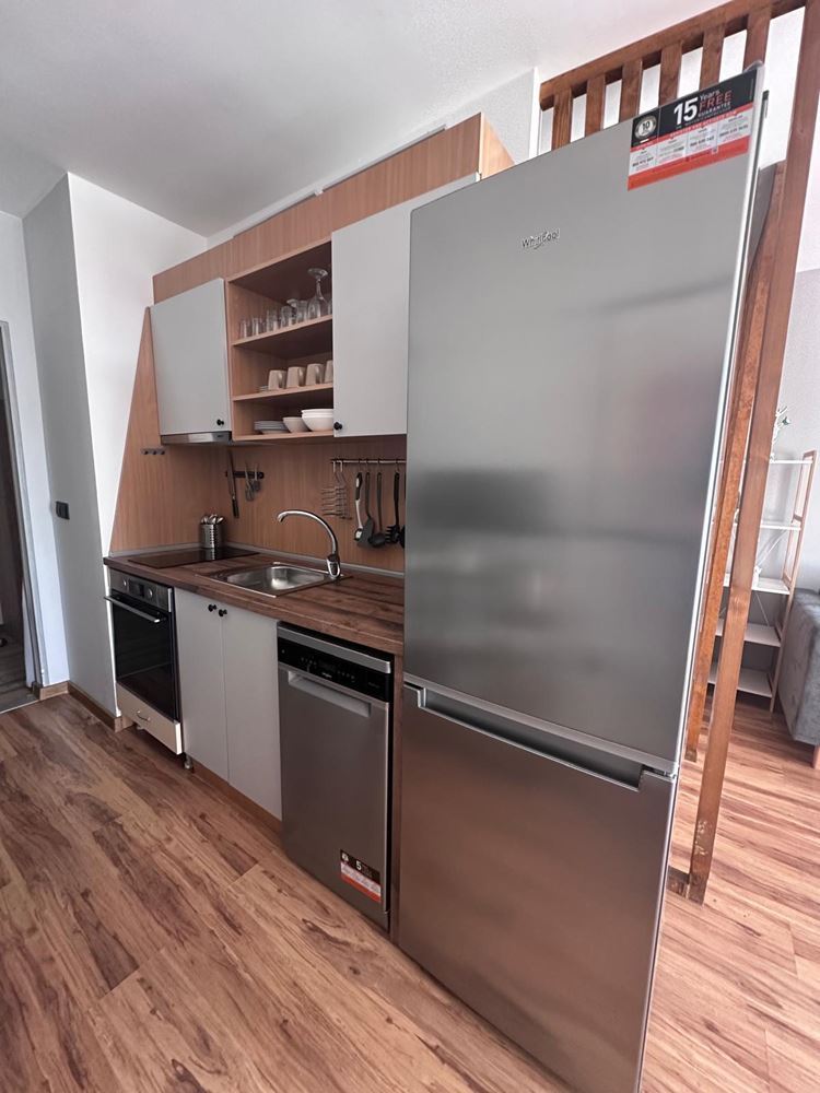 Przestronne, nowocześnie umeblowane studio z wydzieloną sypialnią w kompleksie w Aheloy – gotowe do zamieszkania