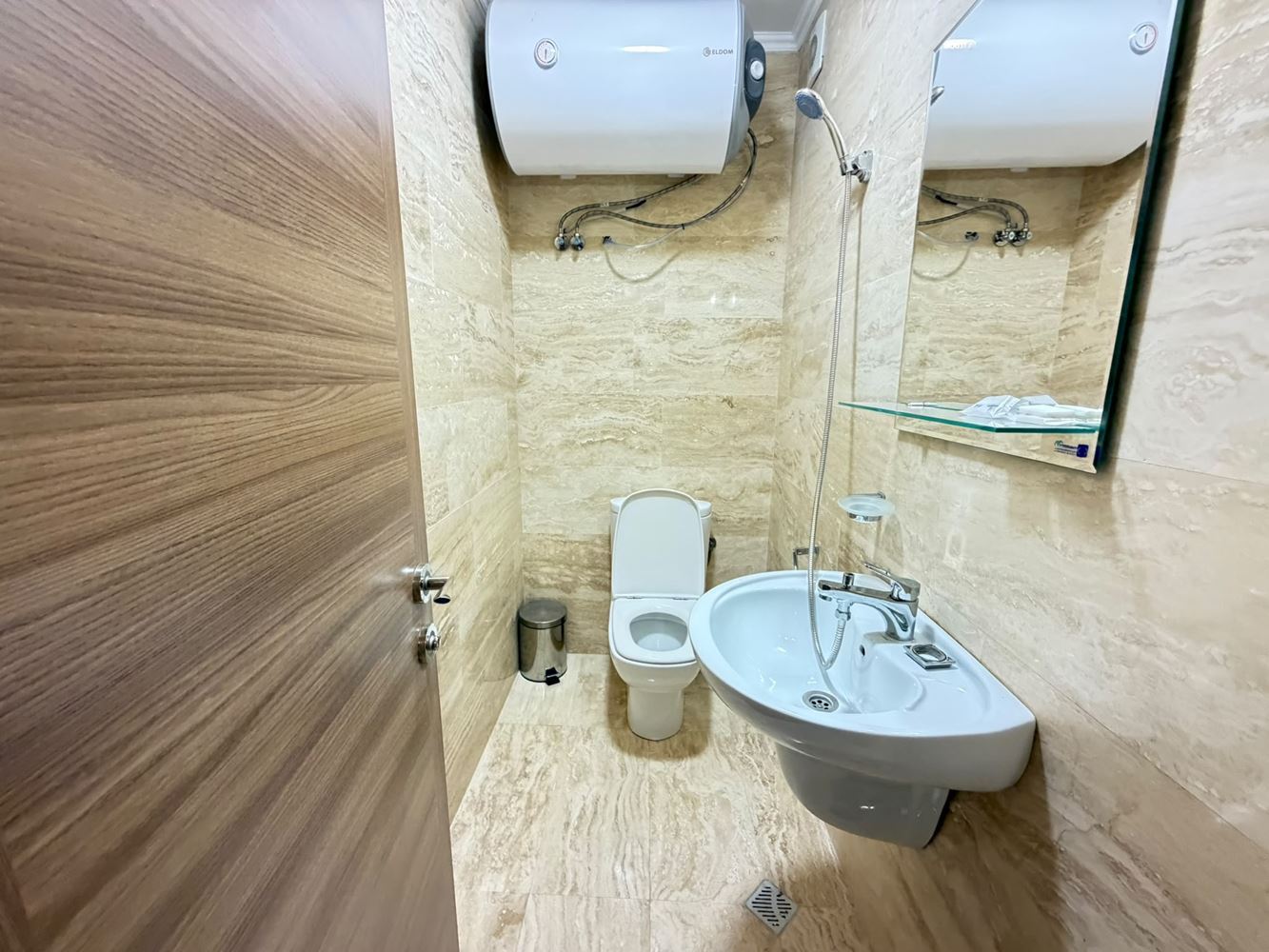 Luksusowy apartament w pierwszej linii morza w Słonecznym Brzegu z frontalnym widokiem na morze