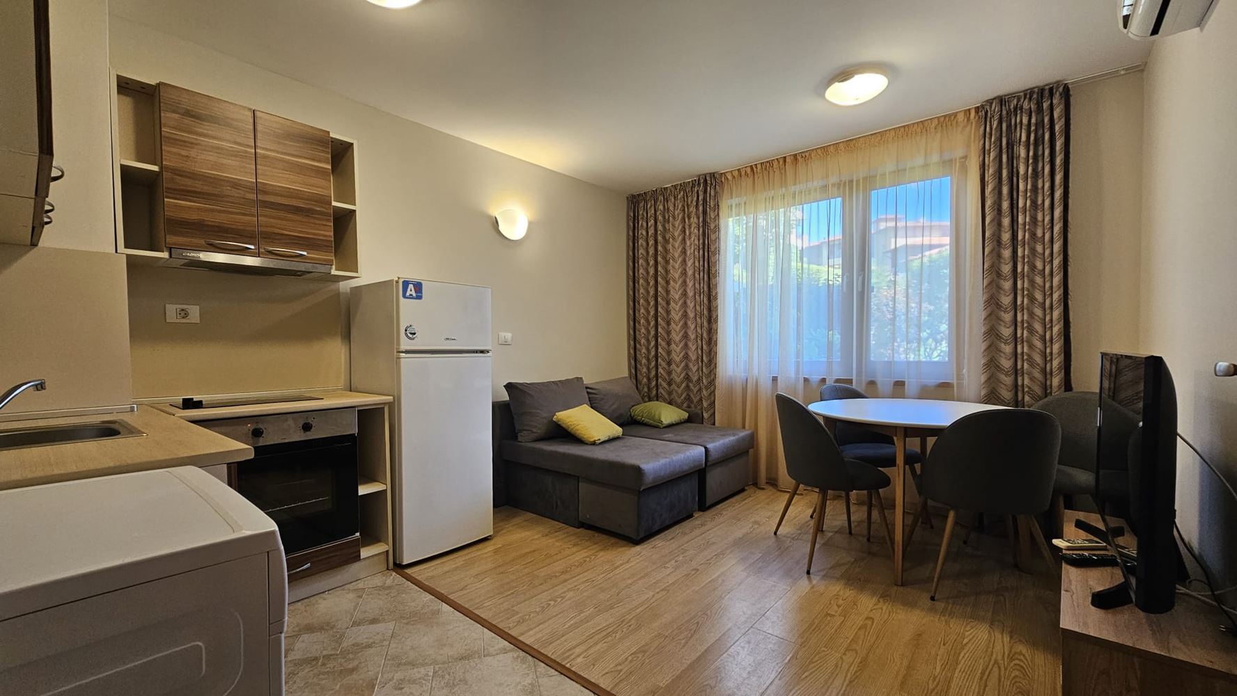 Nieruchomość przy samej plaży – przytulny apartament z jedną sypialnią w Sweti Włas