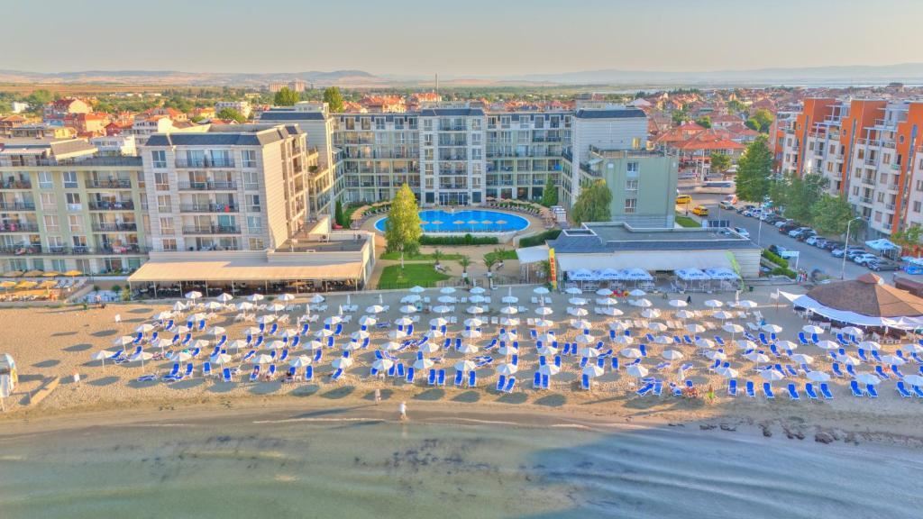 Piękne studio w pierwszej linii brzegowej w Pomorie z widokiem na morze – przytulność, komfort i prestiżowa lokalizacja