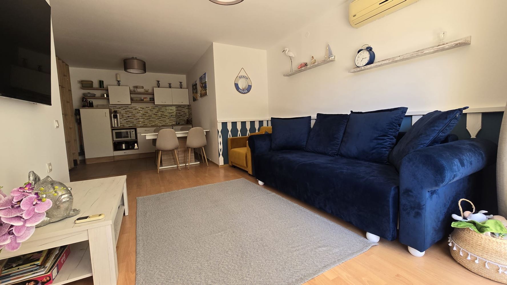 Stylowy apartament z jedną sypialnią w elitarnym kompleksie w Świętym Własie – komfort, spokój i całoroczna wygoda