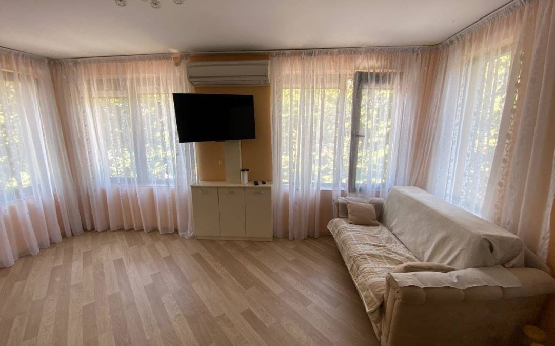 Apartament z dwiema sypialniami 50 metrów od plaży w Rawdzie – nowoczesny budynek, komfort i doskonała lokalizacja