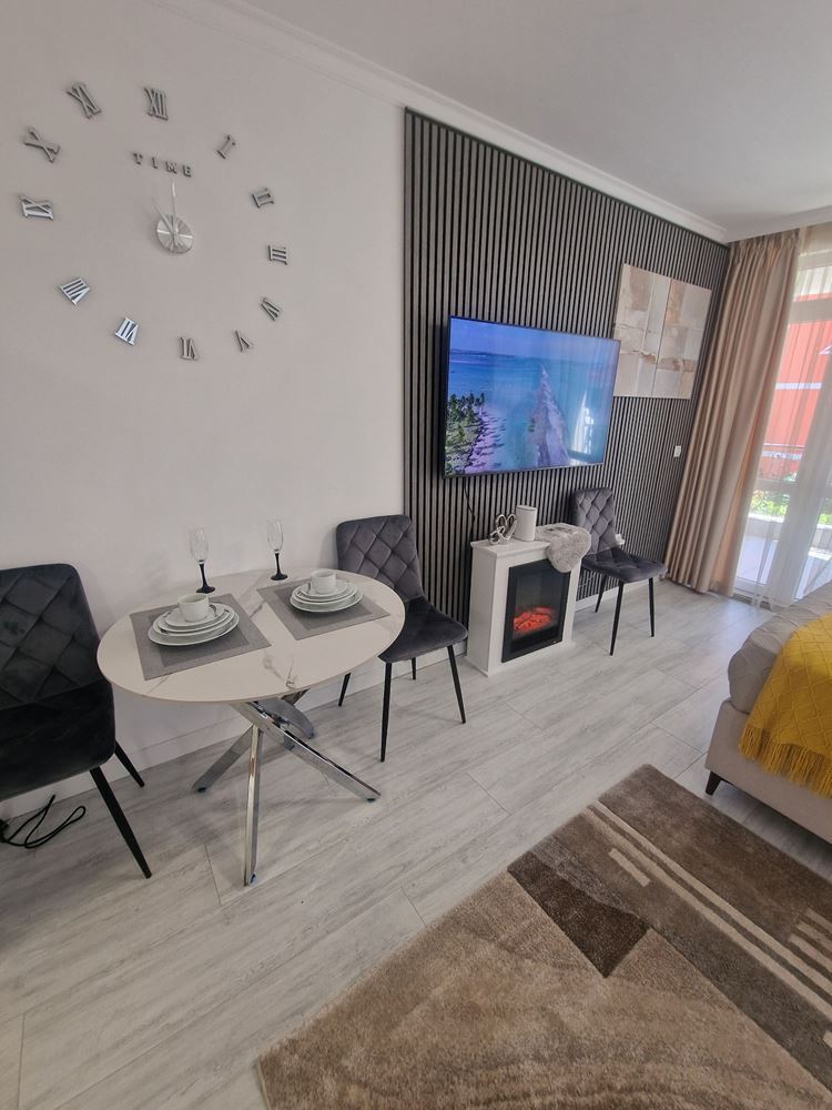 Stylowe studio w nowoczesnym kompleksie w Słonecznym Brzegu – południowa ekspozycja i doskonała możliwość inwestycyjna