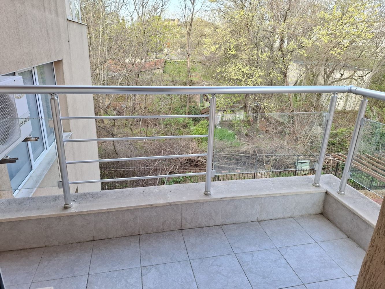 Przytulny apartament z jedną sypialnią w centrum Rawdy – kilka minut od plaży