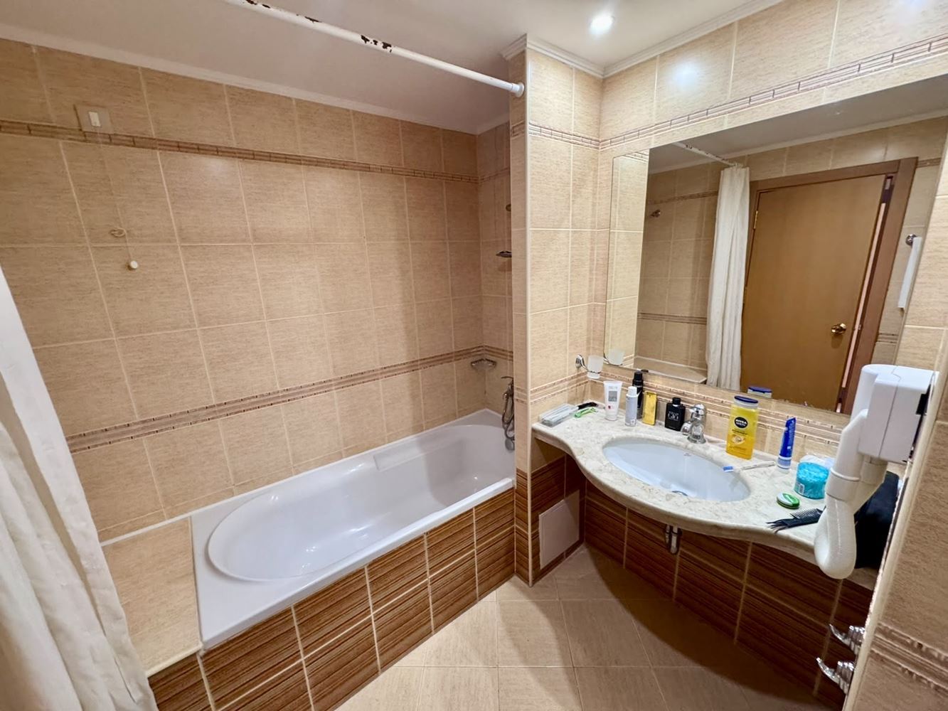 Luksusowy apartament nad morzem z panoramicznym widokiem w prestiżowym kompleksie w Słonecznym Brzegu