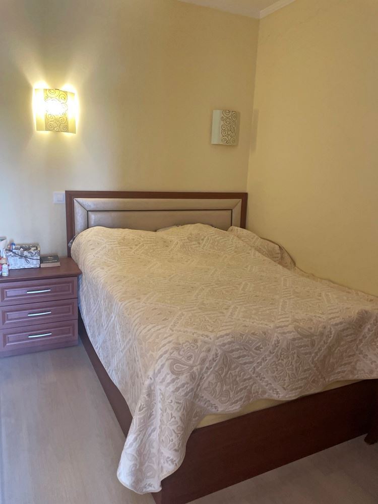 Przestronny apartament z dwiema sypialniami 100 metrów od plaży w Nesebyrze