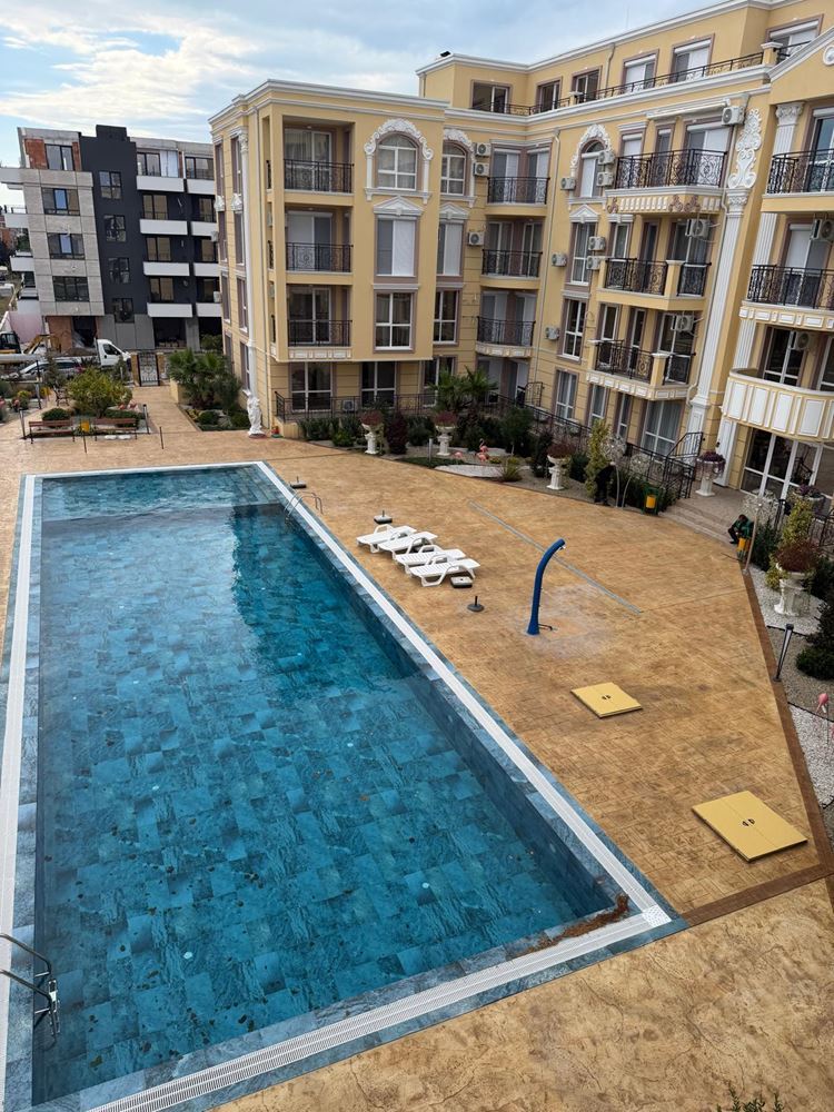Apartament z 2 sypialniami w nowoczesnym kompleksie z pięknym otoczeniem zieleni w Rawdzie