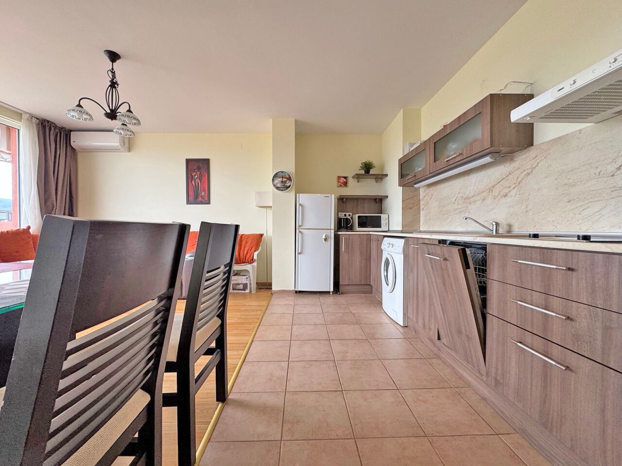 Mieszkanie z jedną sypialnią w Słonecznym Brzegu – przytulność, komfort i pełnia życia nad morzem