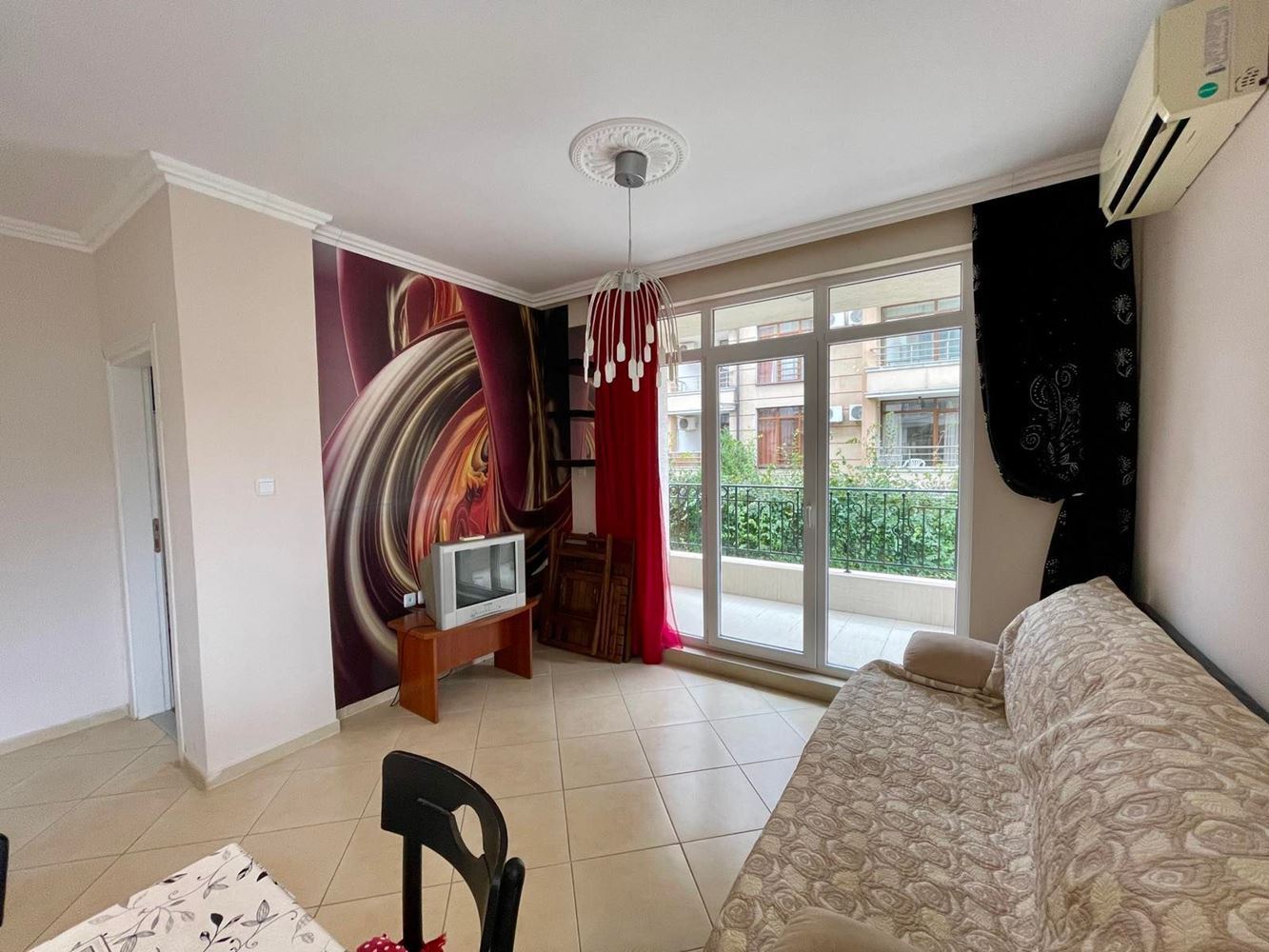 Przytulny apartament z jedną sypialnią i widokiem na basen w spokojnym kompleksie w Słonecznym Brzegu