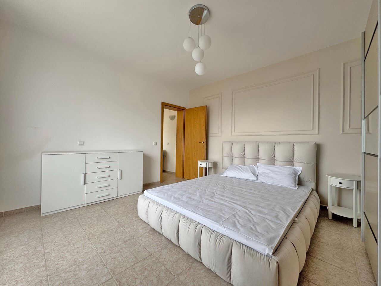 Przestronny apartament z dwiema sypialniami w sercu Słonecznego Brzegu – komfort, lokalizacja i doskonała inwestycja