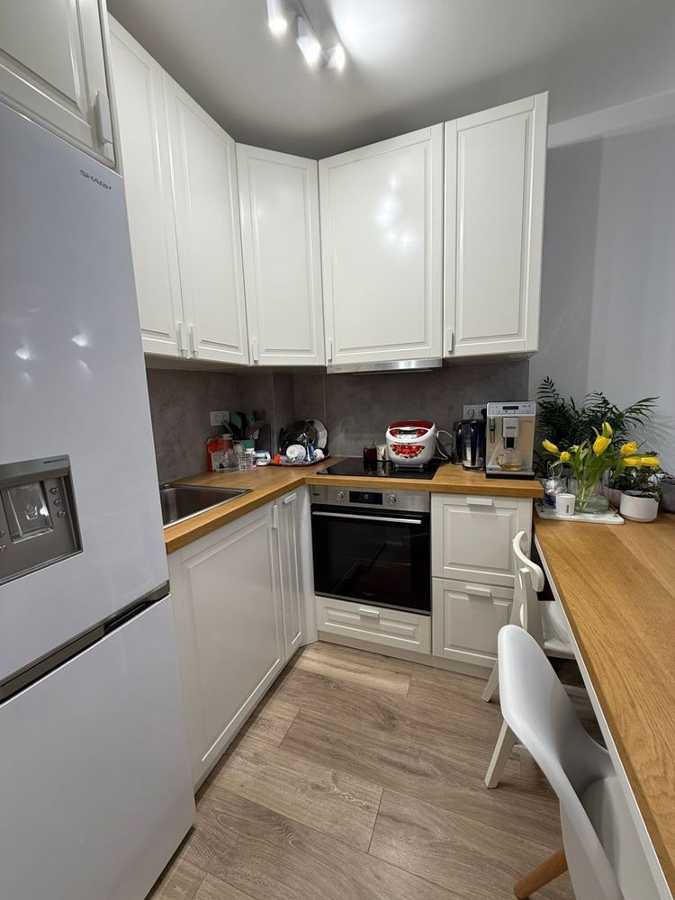 Dwupokojowe mieszkanie 100 m od morza w Świętym Własie – wysoka jakość życia, spokój i doskonała lokalizacja