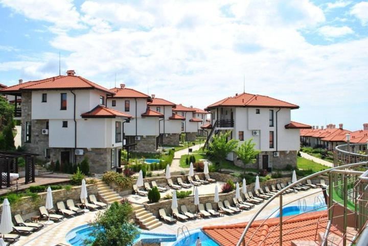 Przestronny apartament z jedną sypialnią i widokiem na morze w okolicach Słonecznego Brzegu