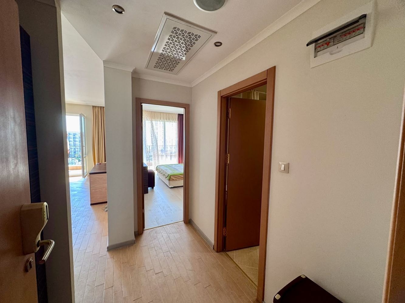 Luksusowy apartament nad morzem z panoramicznym widokiem w prestiżowym kompleksie w Słonecznym Brzegu