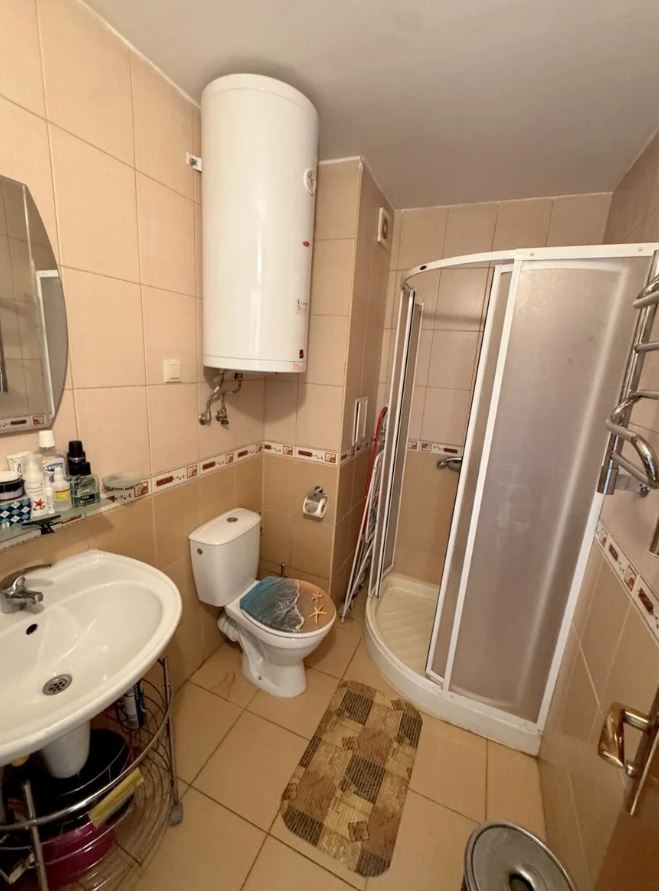 Przestronny apartament z dwiema sypialniami w Słonecznym Brzegu – komfort, spokój i przyjemna okolica