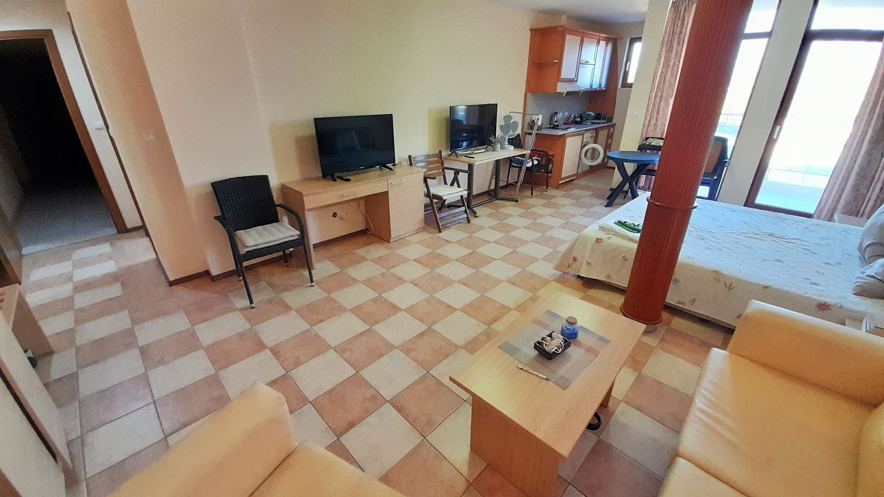 Ekskluzywna oferta w pierwszej linii w Słonecznym Brzegu – przestrzeń, luksus i doskonała inwestycja z widokiem na morze