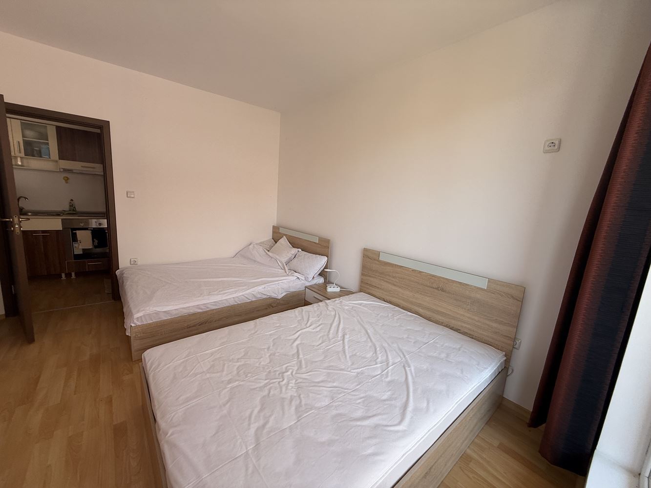 W pełni umeblowane mieszkanie z jedną sypialnią z widokiem na basen w Słonecznym Brzegu