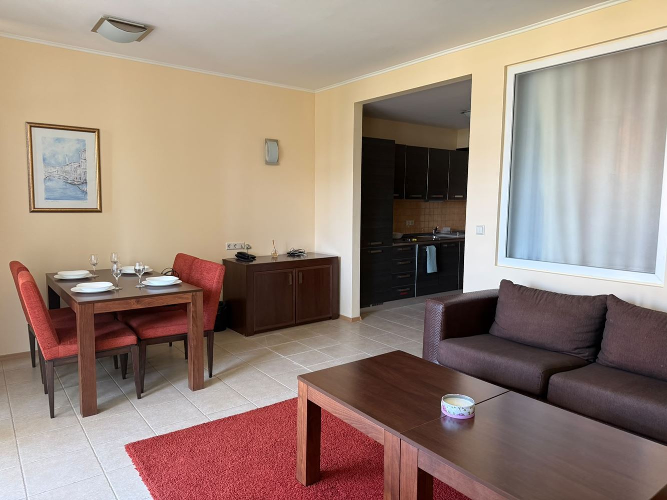 Przestronny apartament z jedną sypialnią w pierwszej linii brzegowej w Pomorie