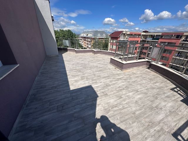 Nowe budownictwo w Słonecznym Brzegu - duży apartament z dwiema sypialniami bez miesięcznych opłat!