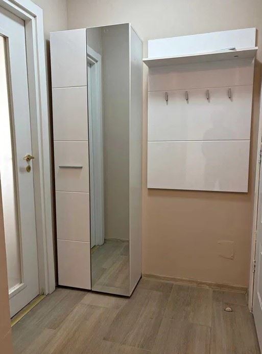 Apartament w pierwszej linii brzegowej w Elenite – generalny remont, prąd do użytku mieszkalnego i bezpośredni dostęp do plaży