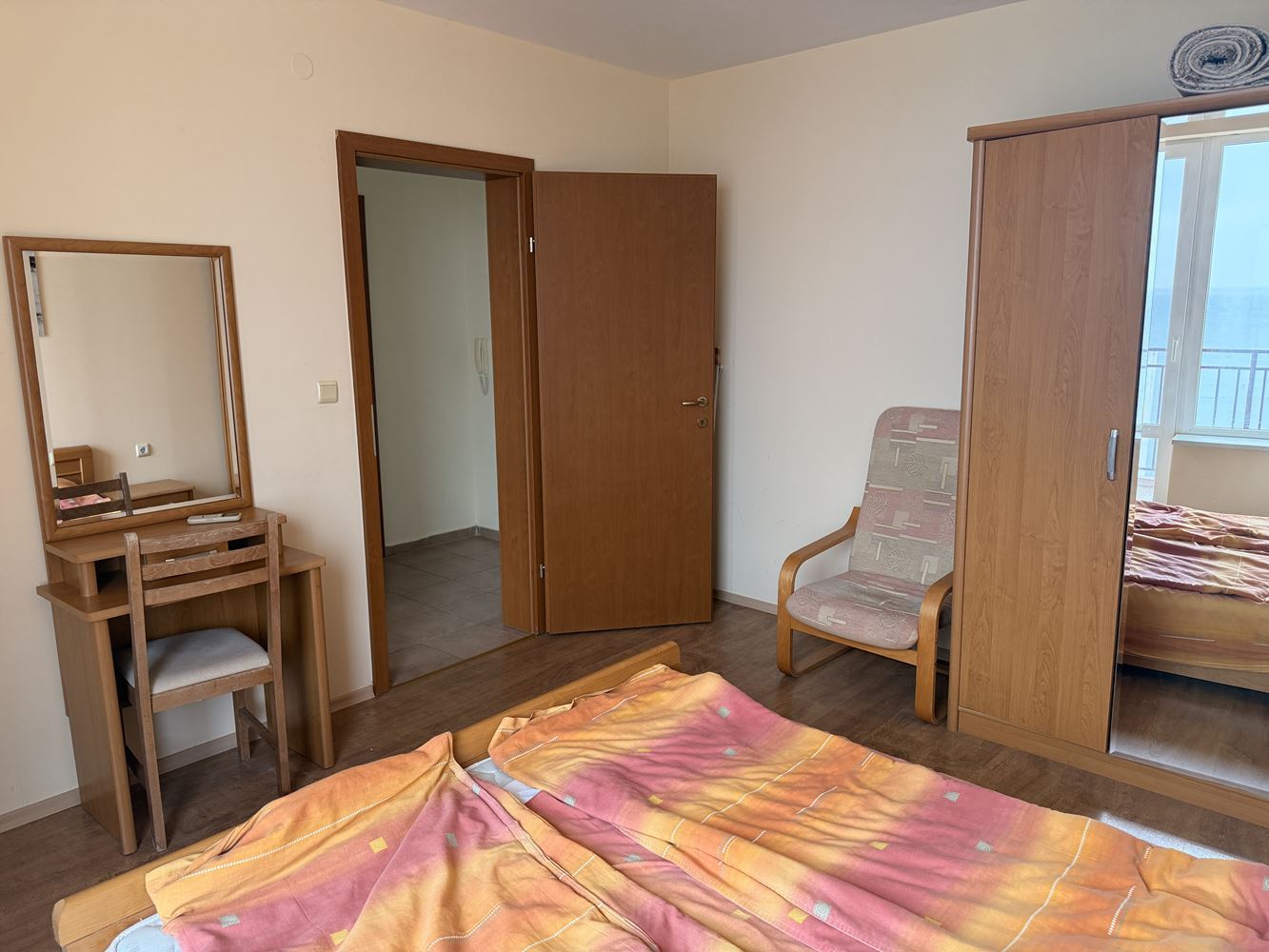 Dwupokojowy apartament w pierwszej linii z bezpośrednim widokiem na morze – Słoneczny Brzeg