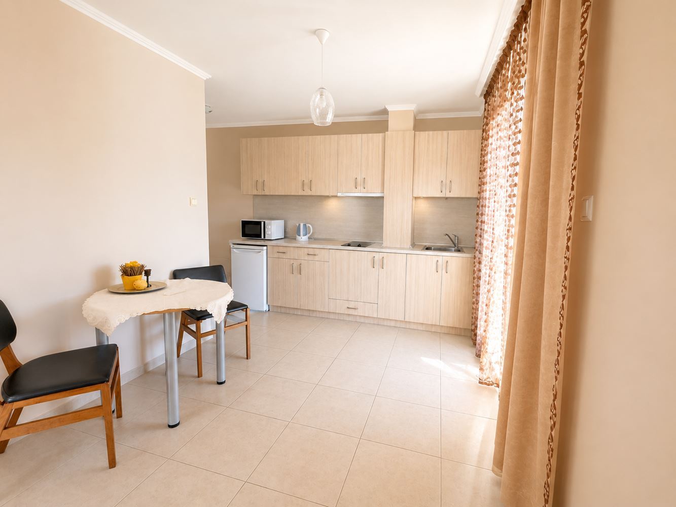 Apartament z dwiema sypialniami i dwoma tarasami w spokojnym kompleksie w Słonecznym Brzegu