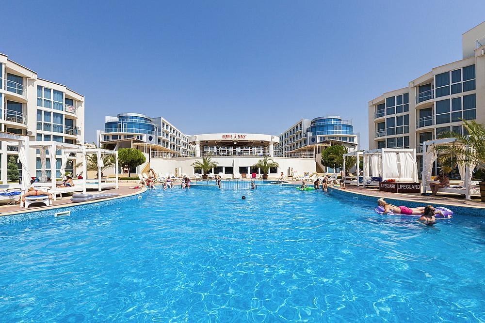 Eleganckie mieszkanie z jedną sypialnią w nowoczesnym kompleksie 200 m od plaży w Sarafowie – luksus, komfort i prestiżowa lokalizacja