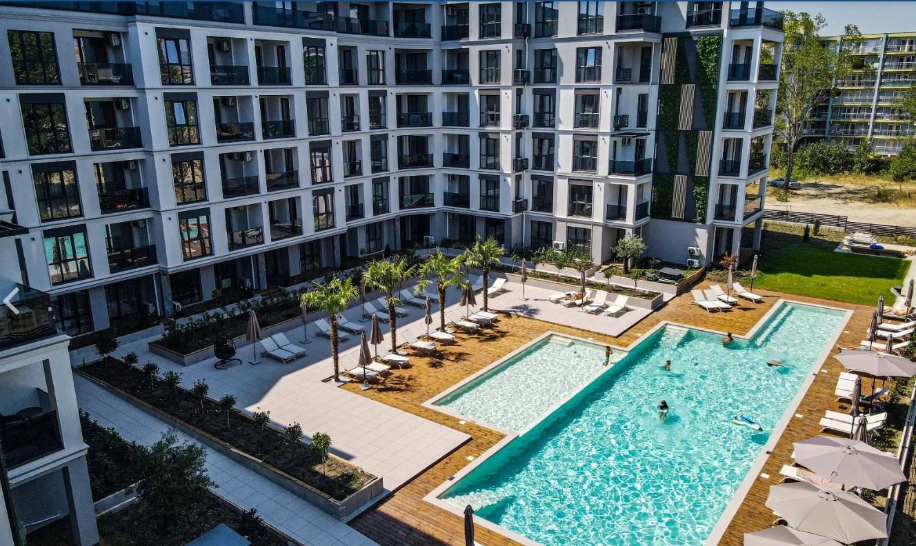 Przestronne luksusowe mieszkanie z trzema sypialniami i miejscem parkingowym w garażu podziemnym w Słonecznym Brzegu