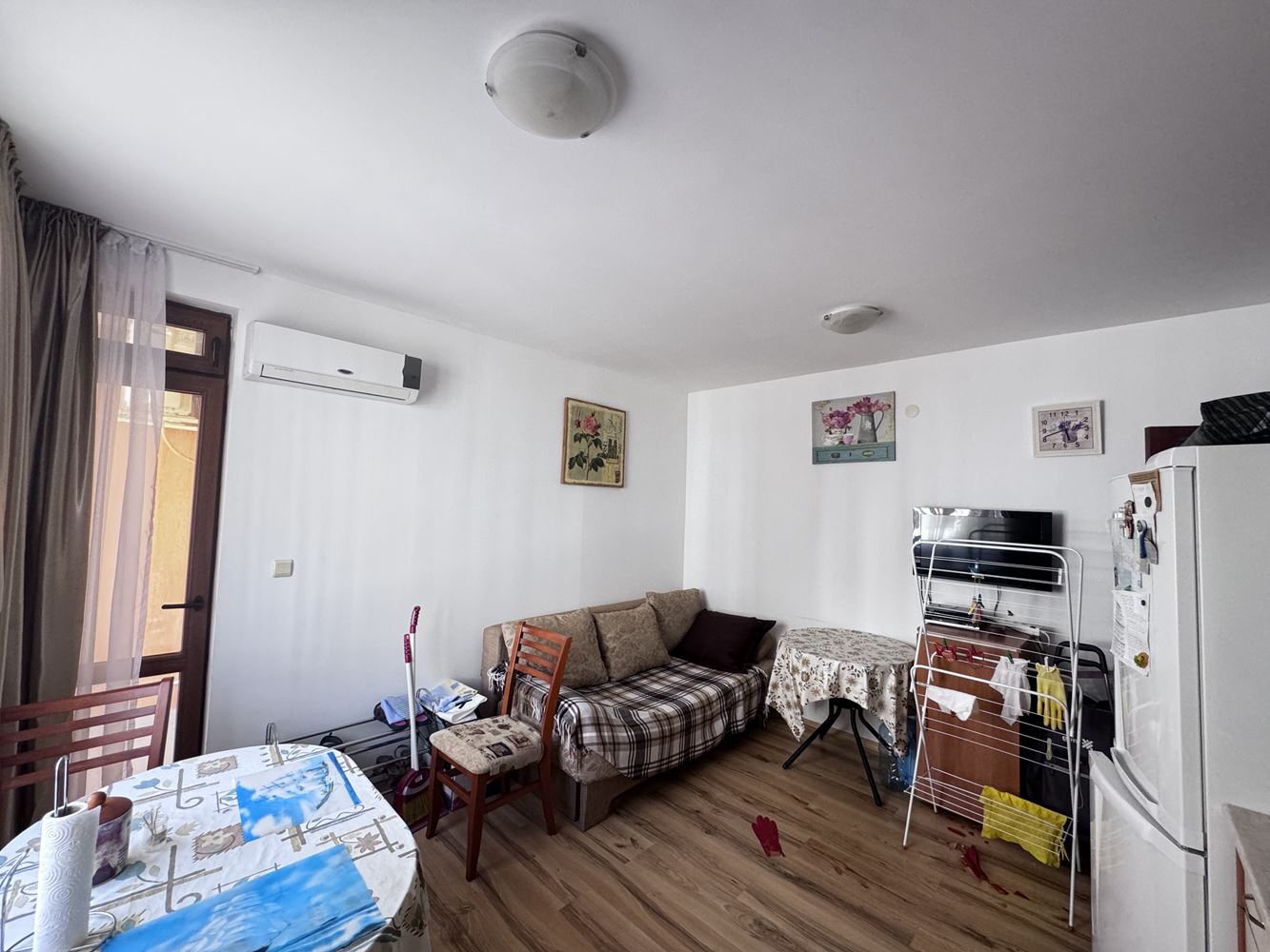 Mieszkanie dwupokojowe (z jedną sypialnią) z bezpośrednim dostępem do basenu w kompleksie „Viktorio“, Sveti Vlas – komfort i wakacyjny klimat