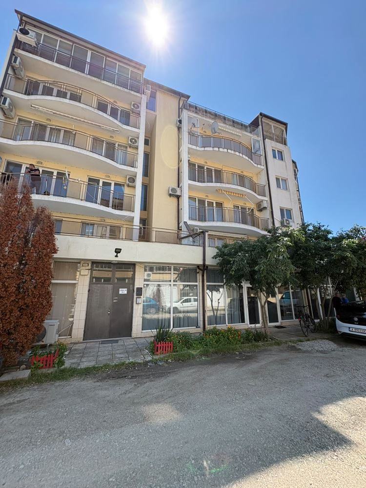Przytulne, w pełni umeblowane studio w Pomorie – doskonała lokalizacja tylko 400 m od morza