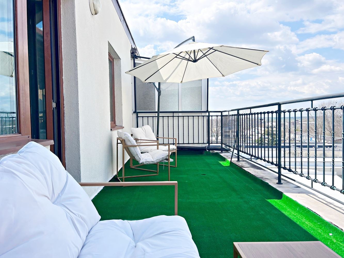 Stylowe mieszkanie z jedną sypialnią z niską opłatą za utrzymanie w doskonałym kompleksie w Słonecznym Brzegu – gotowe do zamieszkania lub inwestycji