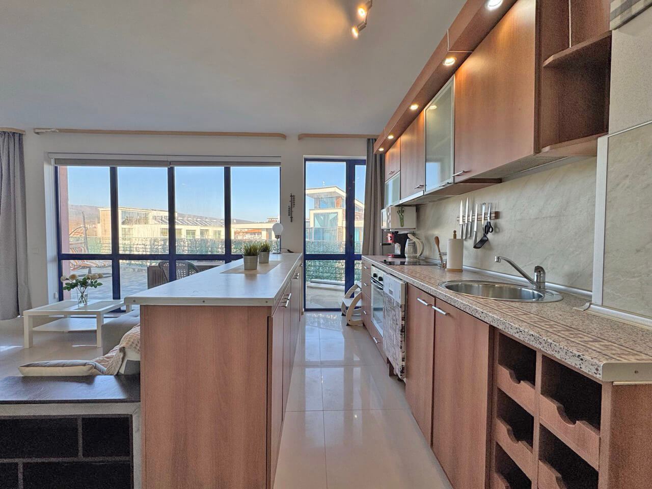 Luksusowy penthouse w Słonecznym Brzegu z imponującym tarasem panoramicznym i doskonałą lokalizacją