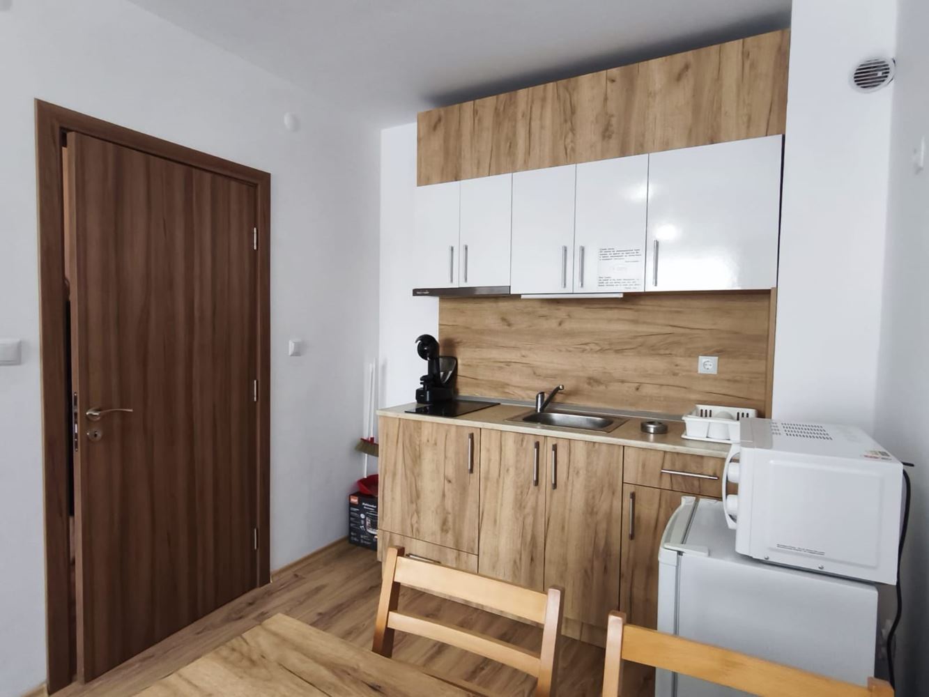 Przestronny apartament z jedną sypialnią w Aheloy – gotowy do zamieszkania, kilka kroków od morza