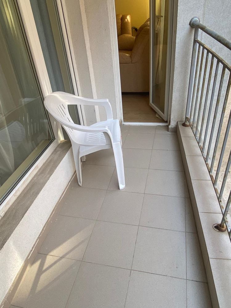 Umeblowany apartament z jedną sypialnią 50 m od morza w Pomorie