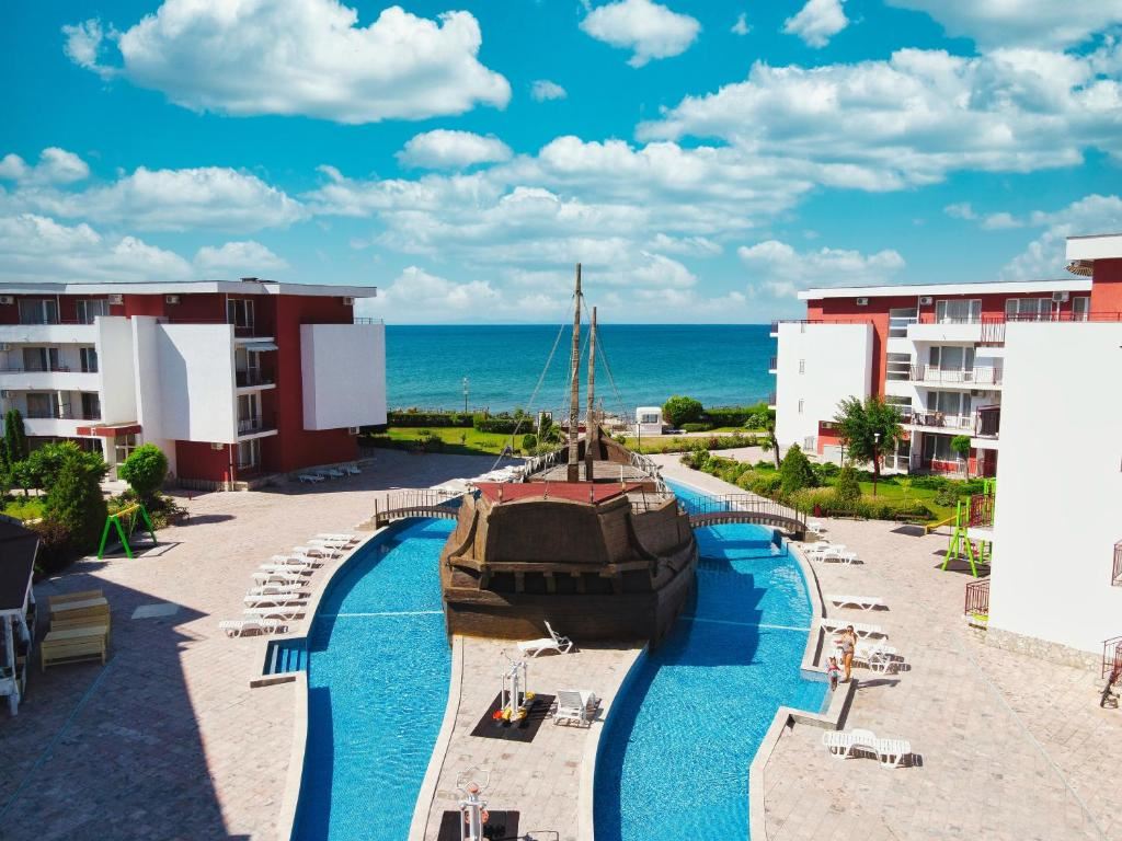 Piękny apartament w pierwszej linii brzegowej w prestiżowym kompleksie w pobliżu Elenite i Świętego Własu