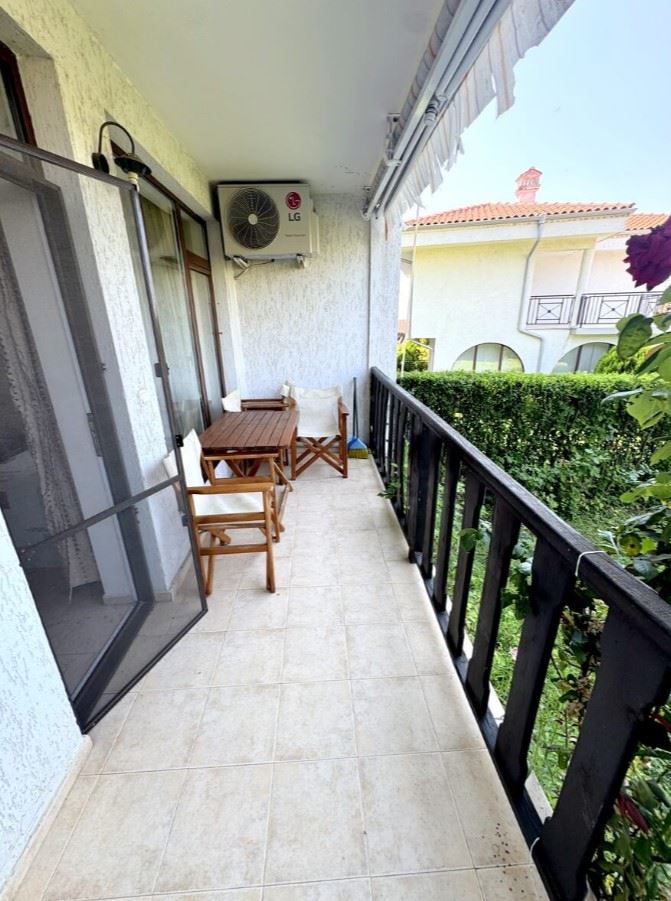 Apartament z widokiem na morze w Sveti Vlas – idealny wybór na wypoczynek i inwestycję zaledwie kilka kroków od morza