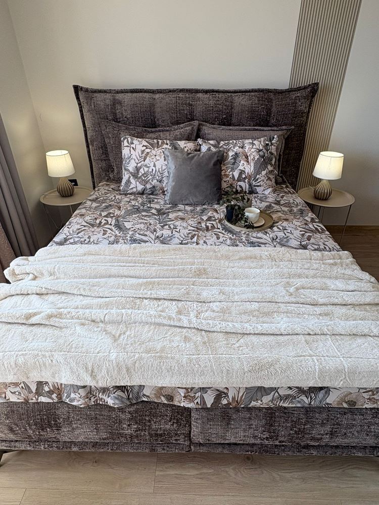 Dwa niezależne przestrzenie mieszkalne z widokiem na morze w centrum Świętego Własu – designerskie wnętrze i własne miejsce parkingowe