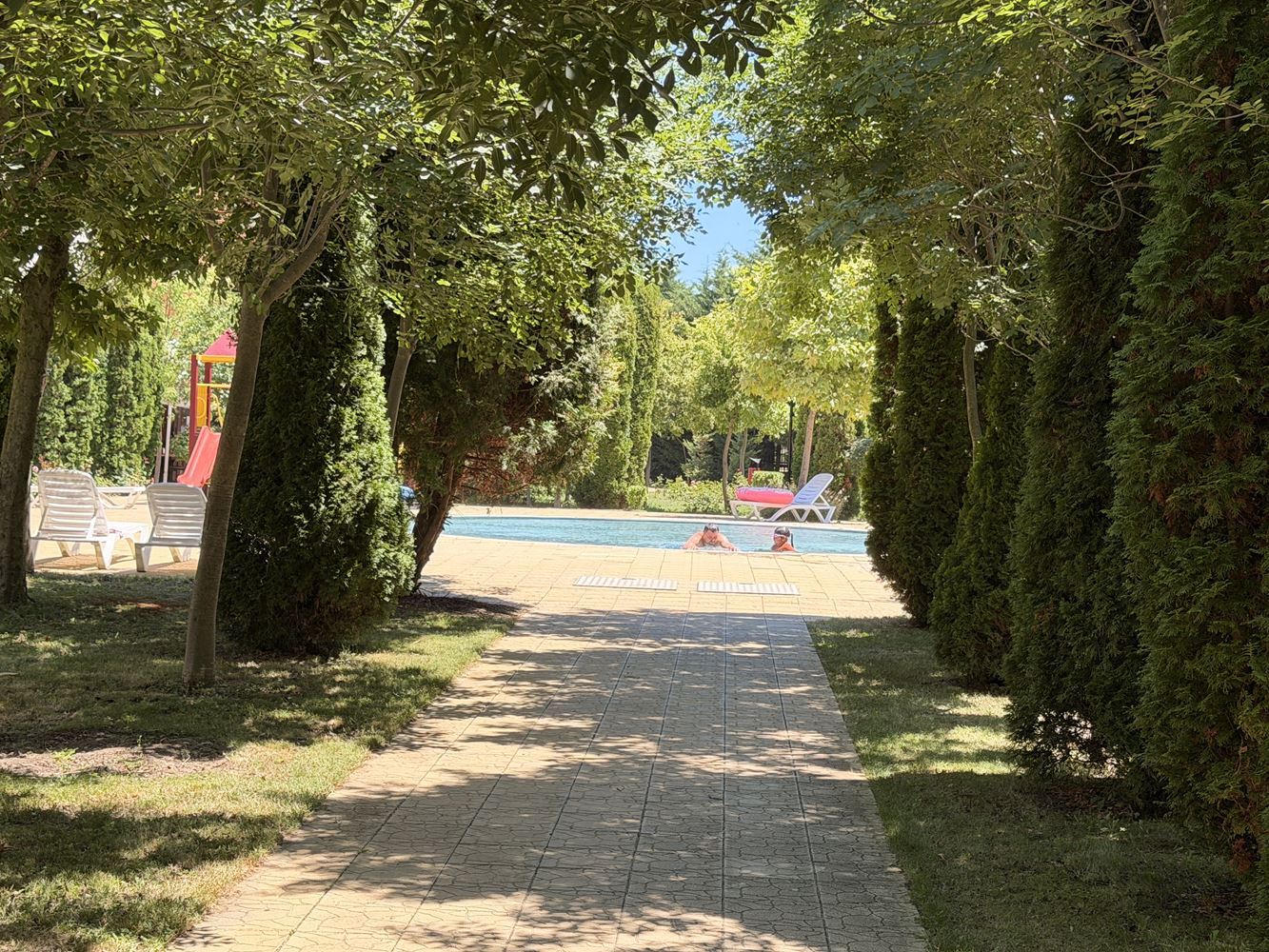 Przestronne mieszkanie z dwiema sypialniami w Słonecznym Brzegu – panoramiczny widok i spokojna lokalizacja