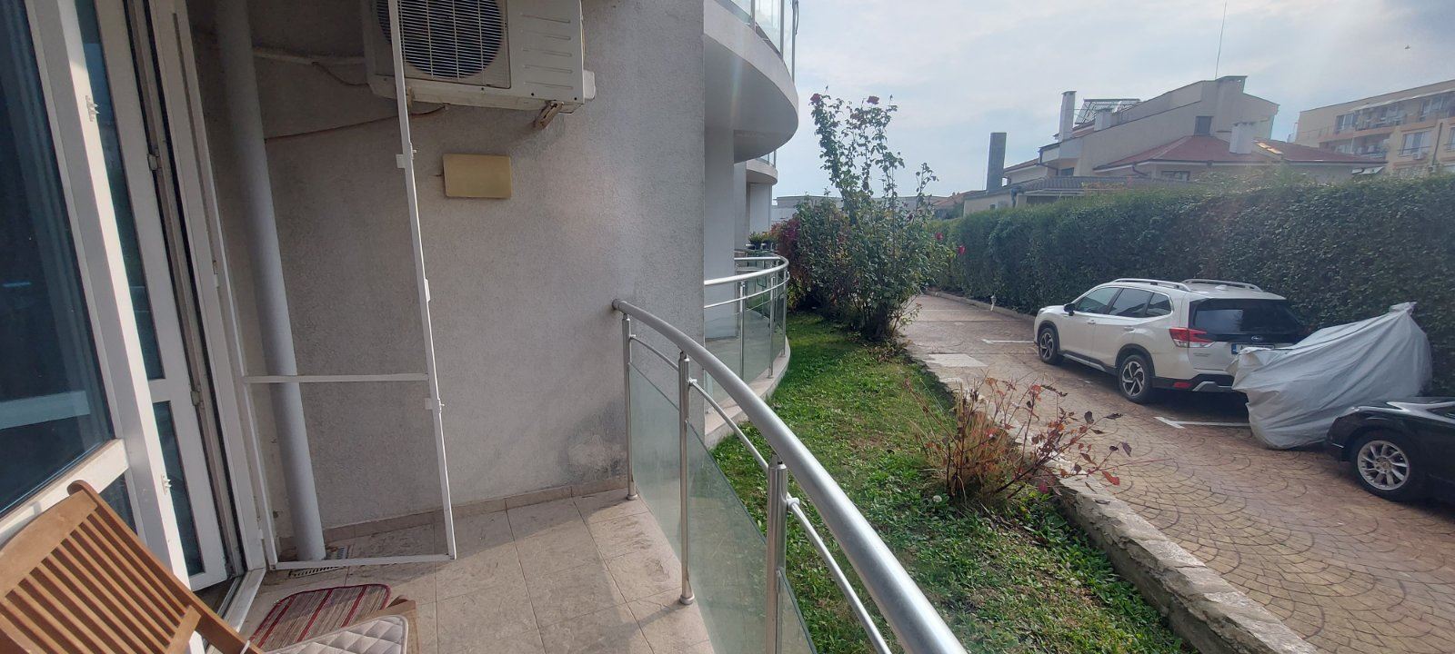 Umeblowane studio w kompleksie z basenem i spa w Sarafowie – 200 metrów od plaży