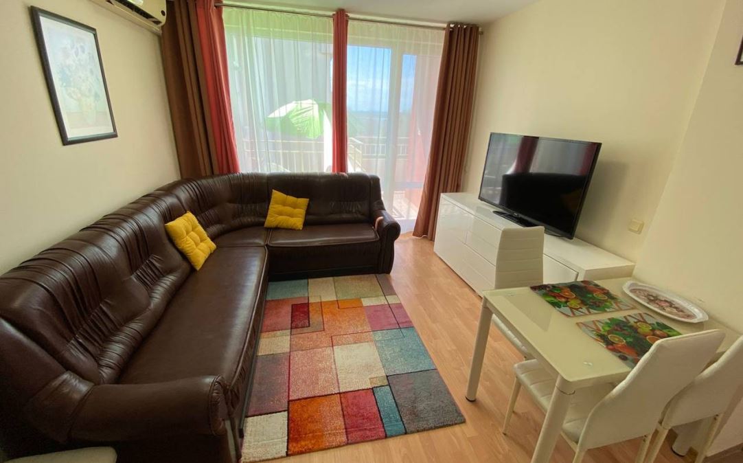 Przestronny apartament z jedną sypialnią w nowoczesnym kompleksie w Słonecznym Brzegu – komfort, zieleń i udogodnienia dla mieszkańców